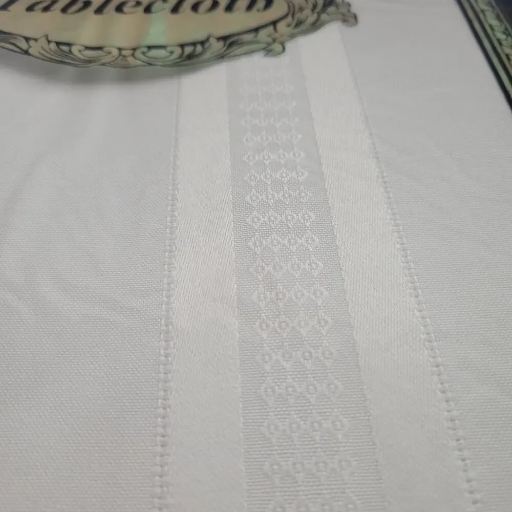 Vtg Tablecloth 60x84